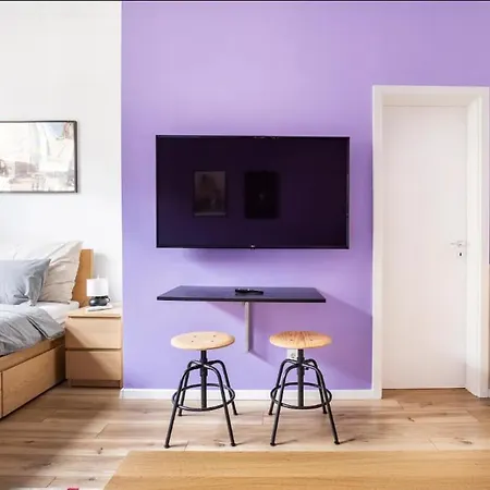 Apartment Stylish Purple In Heart Of